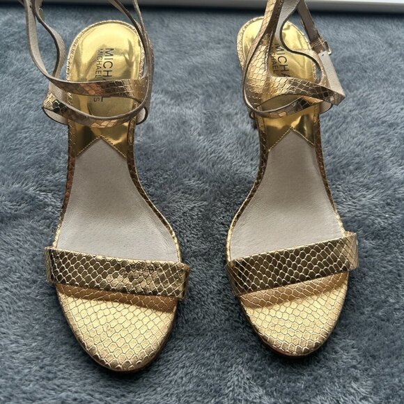 Michael Kors Gold Strappy Heels Size 8.5 EUC - Picture 2 of 4